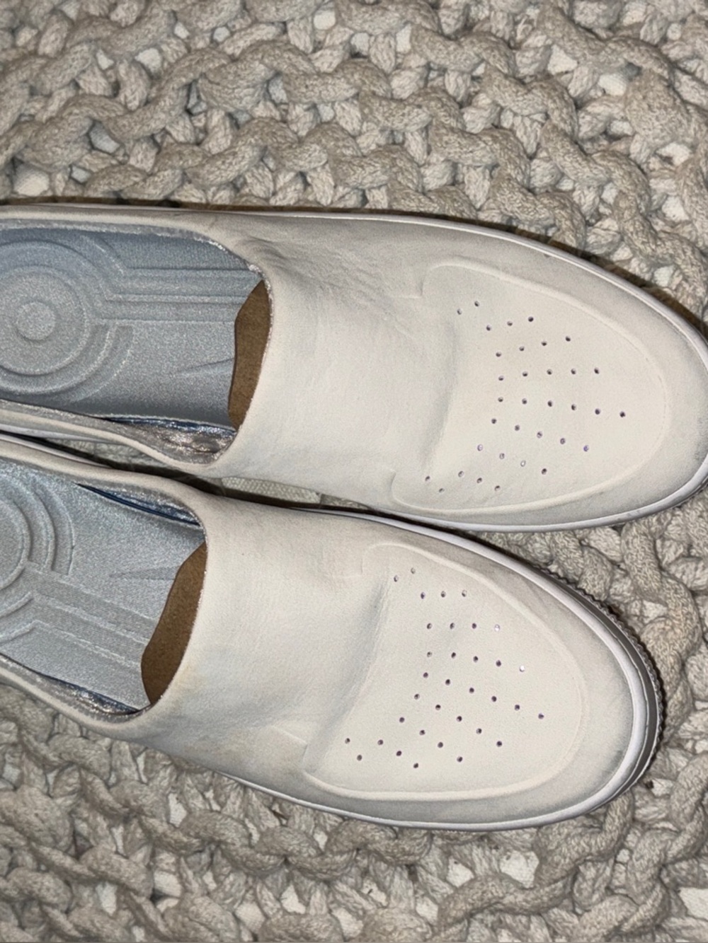 Nike Women’s Cream Slip-On Perforated Mule - Picture 2 of 5
